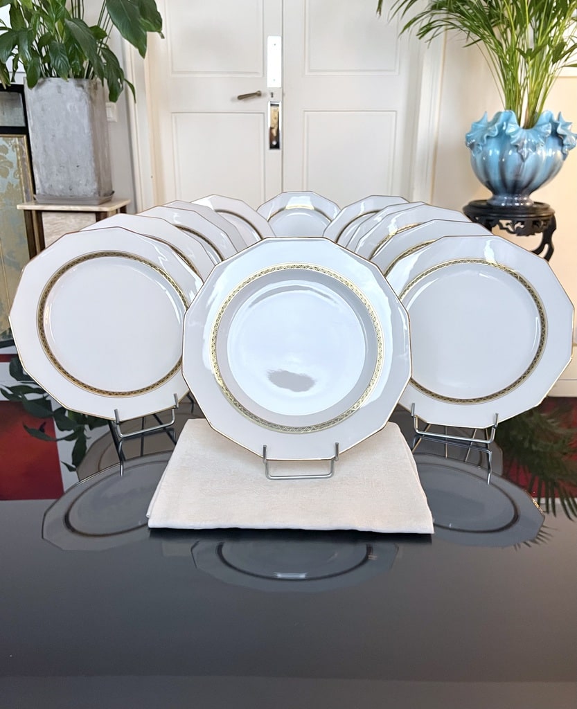 service-assiettes-plates-porcelaine-limoges-lanternier-art-deco-1930-style-moderne-blanc-or-fin-art-de-la-table-antiquaire