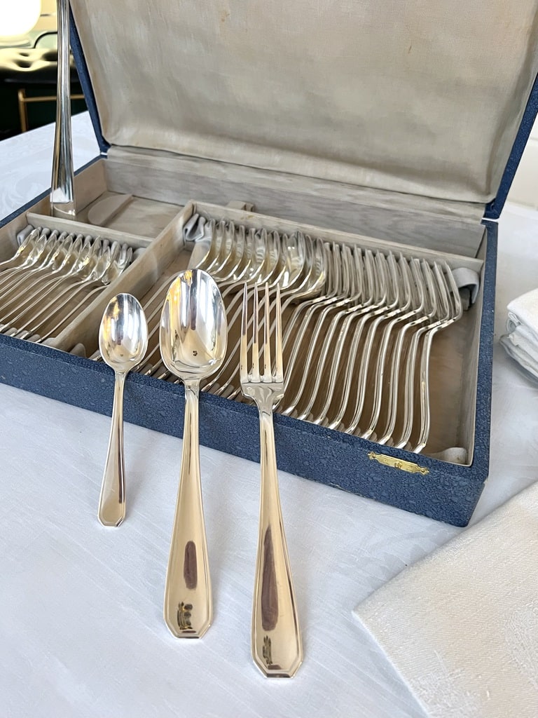 coffret-menagere-ancienne-epoque-art-deco-style-moderne-1930-vaisselle-chic-brocante-antiquaire