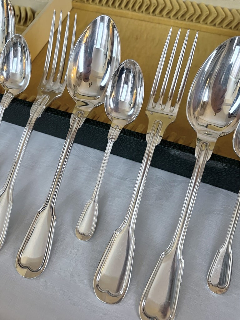 couverts-anciens-art-deco-metal-argente-coffret-37-pieces-louche-de-service-vaisselle-antiquaire-brocante