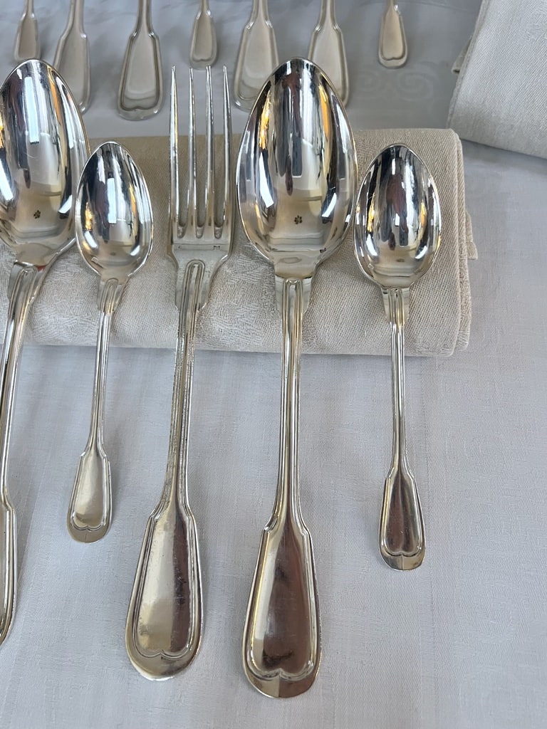 menagere-ancienne-metal-argente-couverts-art-deco-style-moderne-20e-siecle-art-de-la-table-brocante-antiquites