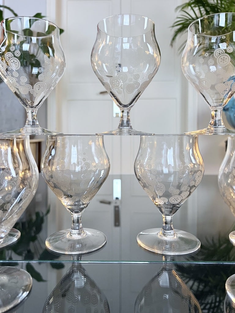 verres-a-pied-en-cristal-art-deco-service-de-table-ancien-brocante-art-de-la-table-antiquaire