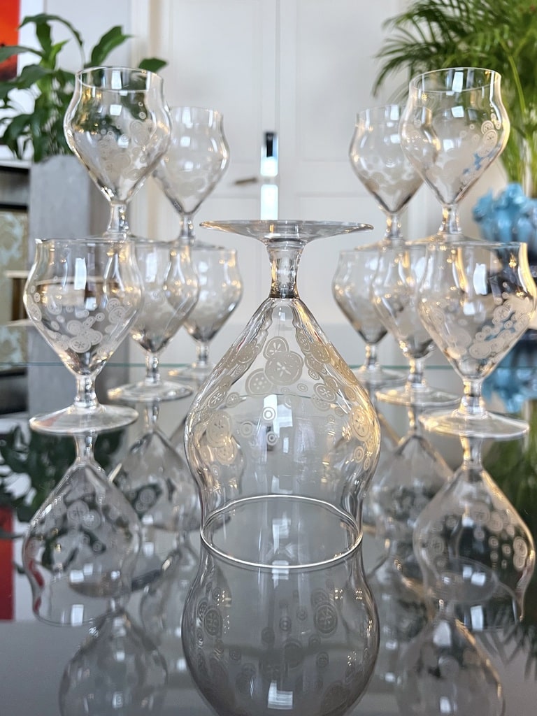 service-verres-de-table-en-cristal-decor-grave-acide-style-art-deco-antiquaire-brocante-vintage