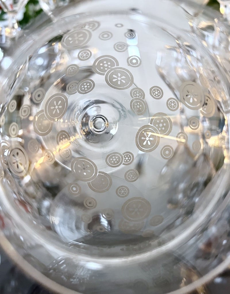 verres-de-table-anciens-decor-grave-acide-vaisselle-moderne-20e-siecle-style-art-deco-antiquaire-brocante