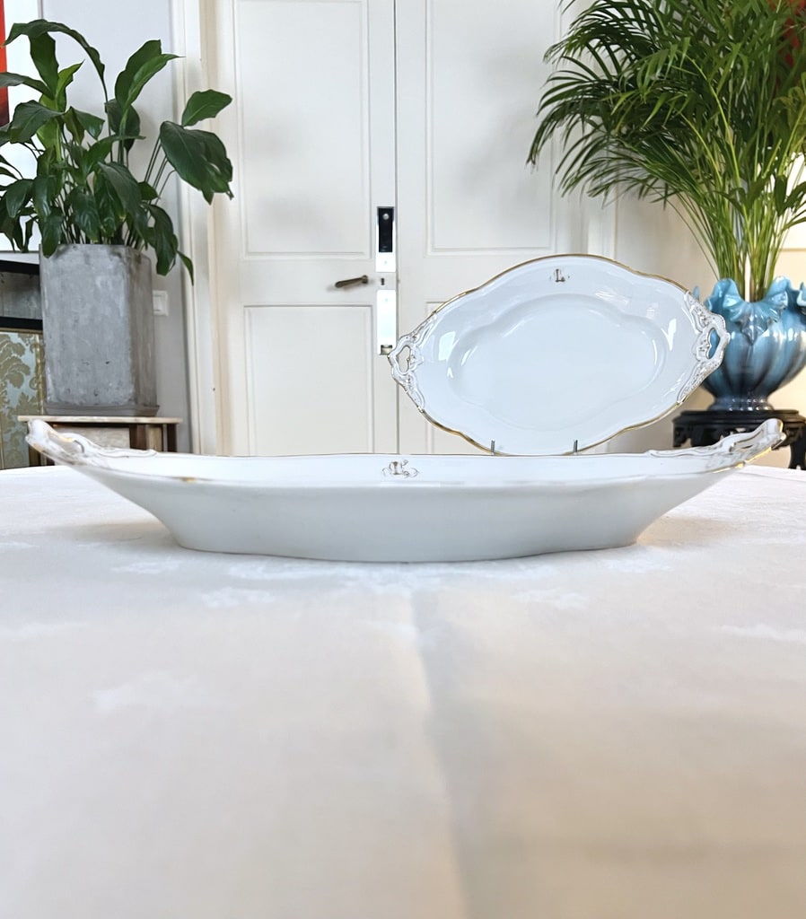 plats-de-service-anciens-porcelaine-limoges-jean-pouyat-blanc-et-or-monogrammes-antiquaire-art-de-la-table