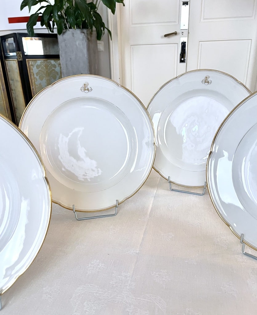 plats-de-service-anciens-porcelaine-limoges-jean-pouyat-service-de-table-19e-siecle-monogrammes-style-classique-brocante-antiquaire