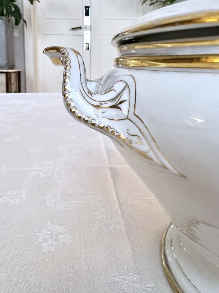 soupiere-ancienne-service-de-table-porcelaine-vieux-paris-jean-pouyat-limoges-monogrammes-or-fin-antiquaire-brocante-art-de-la-table