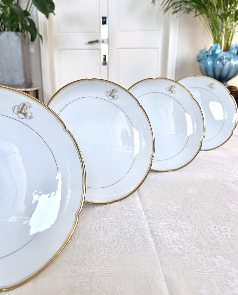 compotiers-coupes-de-service-sur-pied-porcelaine-blanche-limoges-jean-pouyat-vaisselle-classique-monogrammes-antiquites-brocante