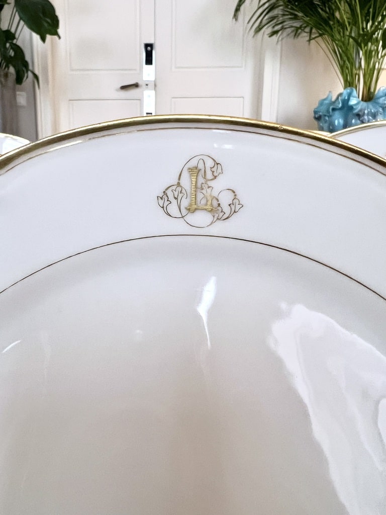 assiettes-a-dessert-porcelaine-de-limoges-service-de-table-ancien-style-vieux-paris-vaisselle-classique-brocante-antiquites