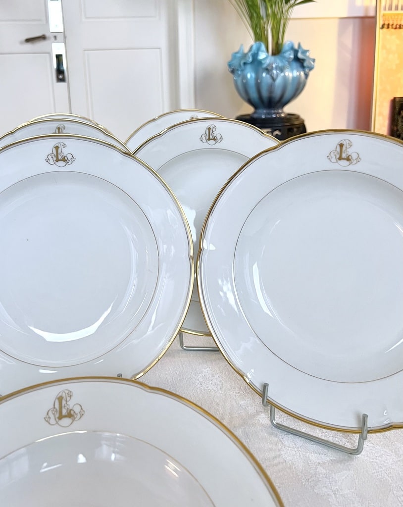 service-assiettes-a-potage-porcelaine-blanche-limoges-jean-pouyat-19e-siecle-service-de-table-ancien-brocante-antiquaire