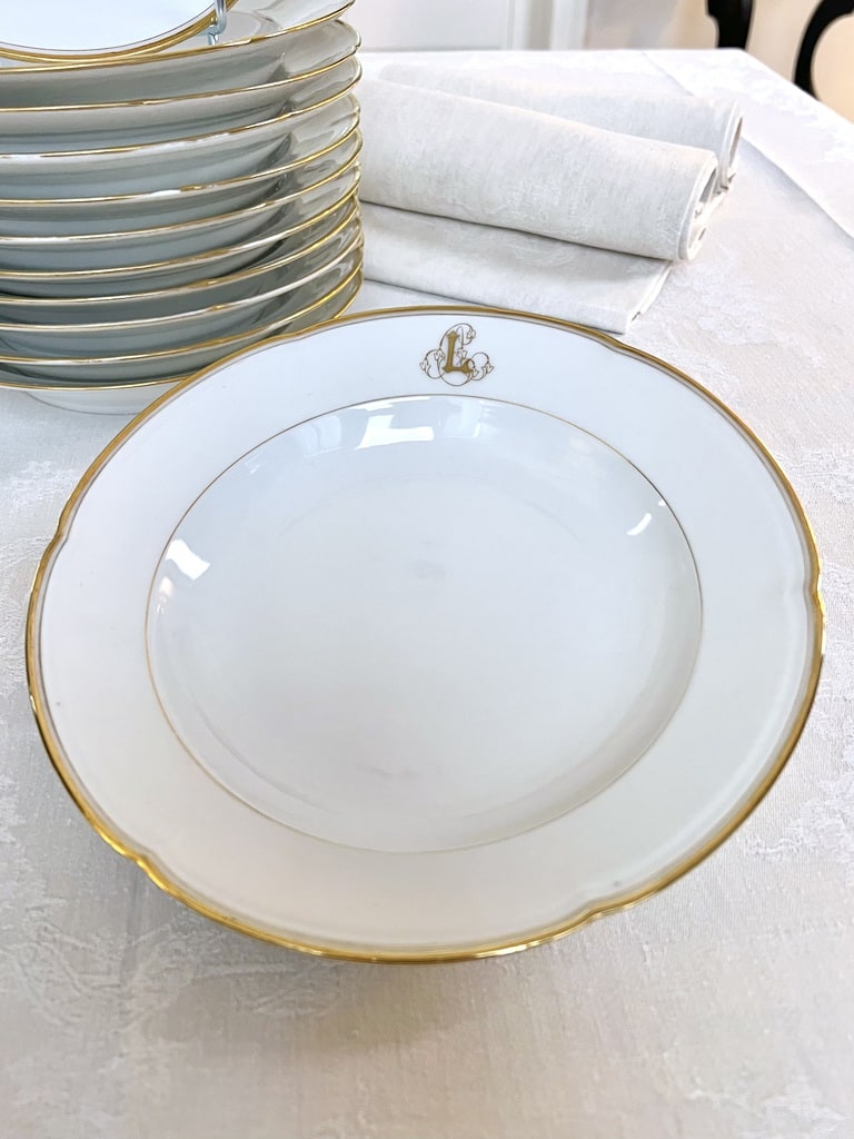 service-de-table-ancien-porcelaine-de-limoges-manufacture-jean-pouyat-decor-blanc-dore-or-fin-brocante-antiquaire-vaisselle-style-classique