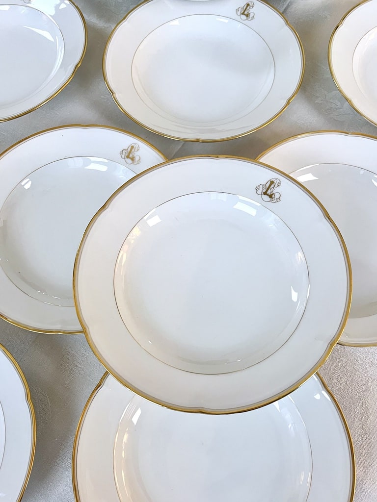assiettes-creuses-service-de-table-porcelaine-blanche-limoges-manufacture-jean-pouyat-brocante-antiquaire-art-de-la-table