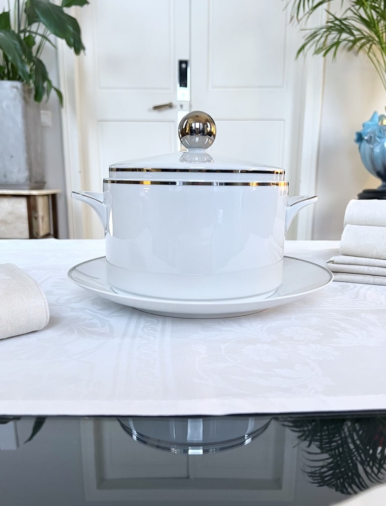 soupiere-porcelaine-blanche-style-moderne-1970-vaisselle-ancienne-brocante-antiquites-art-de-la-table