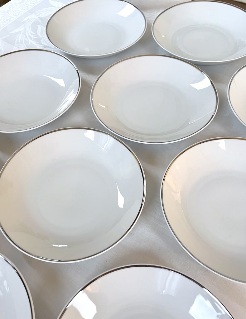 assiettes-vintage-porcelaine-service-de-table-moderne-20e-sièce-1970-brocante-art-de-la-table