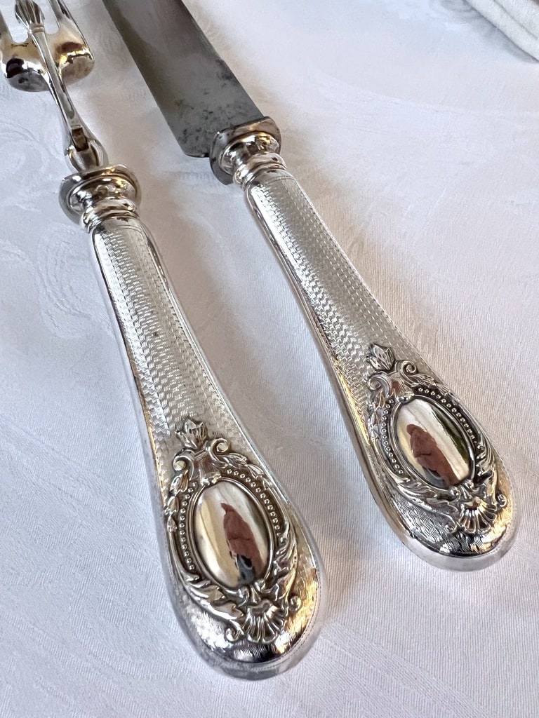 couvert-de-service-argent-fourre-poincon-minerve-decor-guilloche-medaillon-vaisselle-ancienne-brocante-antiquites