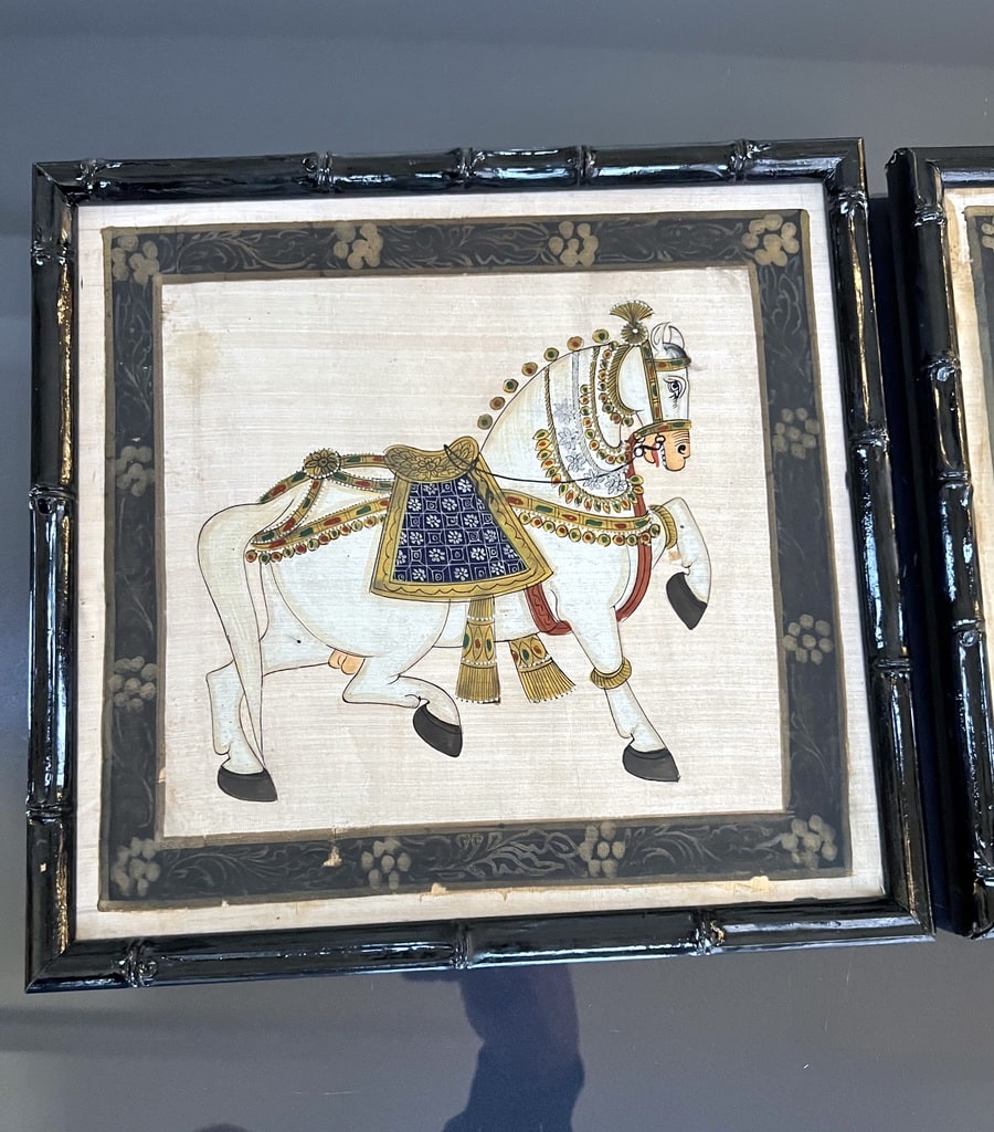 cadre-ancien-napoleon-3-bois-noirci-facon-bambou-peinture-sur-soie-equestre-cheval-indien-brocante-antiquaire