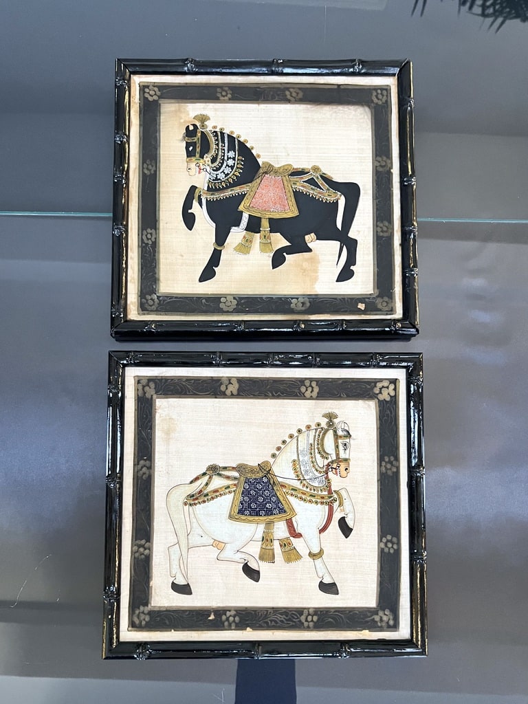 cadres-anciens-bois-noirci-peinture-sur-soie-cheval-indien-napoleon-3-brocante-antiquites