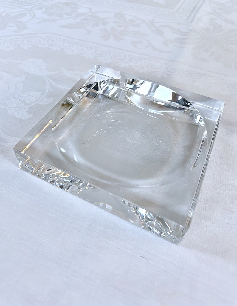 vide-poche-en-cristal-baccarat-design-moderne-decoration-interieure-brocante-antiquaire