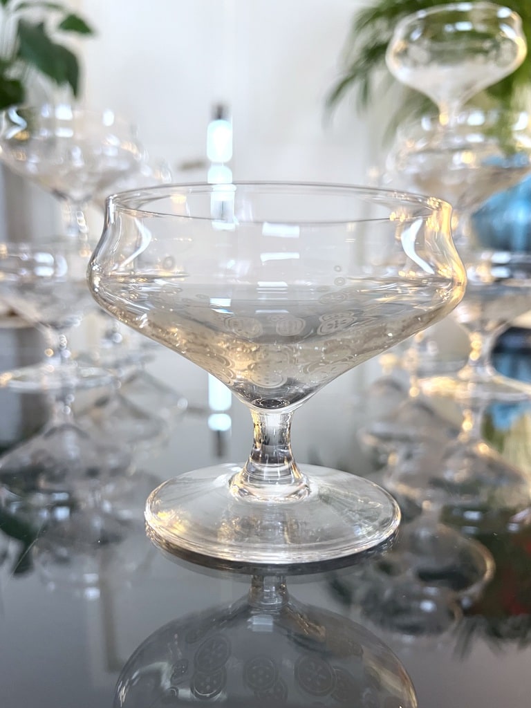 service-de-coupes-a-champagne-anciennes-en-cristal-decor-grave-a-l-acide-epoque-1930-style-moderne-brocante-antiquites