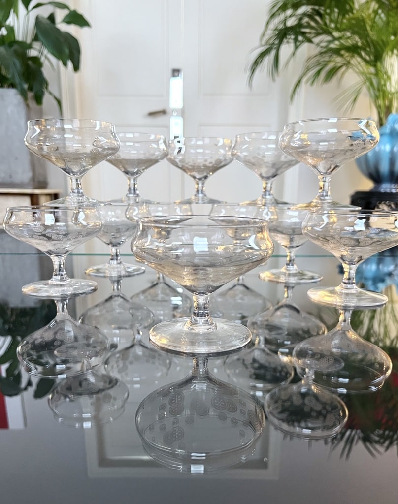 coupes-a-champagne-en-cristal-epoque-art-deco-vaisselle-ancienne-verrerie-service-de-table-brocante-antiquites