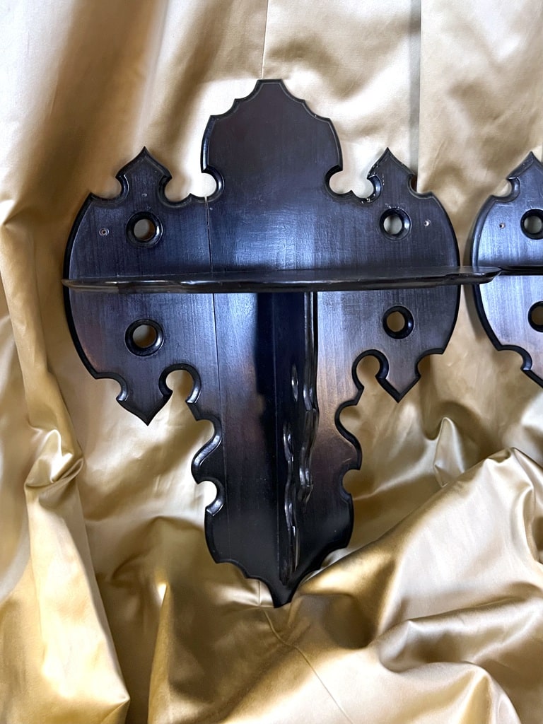 etagere-murale-ancienne-bois-decoupe-noirci-napoleon-III-console-murale-brocante-antiquaire-decoration-france