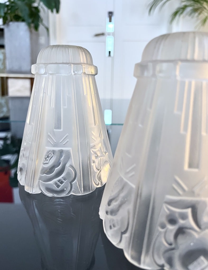 tulipes-pour-lustre-lampe-art-deco-verrerie-des-hanots-france-reflecteur-verre-depoli-antiquites-brocante-vintage-luminaire-moderne