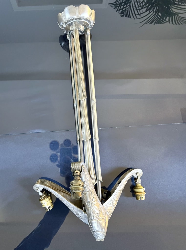 monture-de-lustre-art-deco-en-bronze-nickele-luminaire-ancien-style-moderne-20e-siecle-antiquites-brocante-france