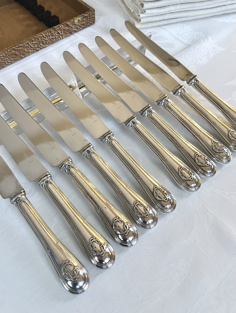 coffret-couteaux-anciens-manche-argent-minerve-orfevre-emile-puiforcat-couverts-menagere-antiquaire-france-brocante