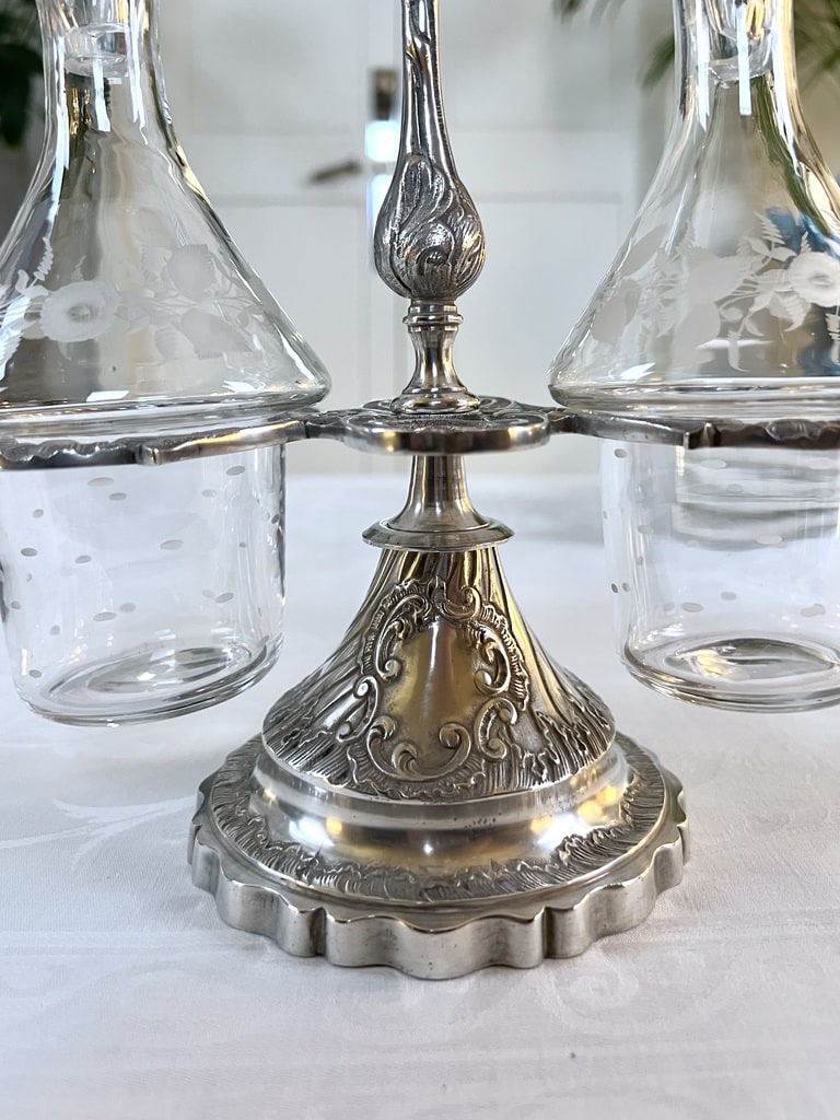 serviteur-huile-vinaigre-condiement-regule-argente-brocante-art-de-la-table-fancais-antiquaire