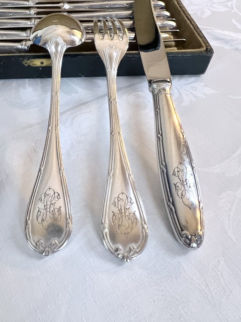 Couvert De Service Christofle Métal Argenté - Monogramme DV, Finition Brillante