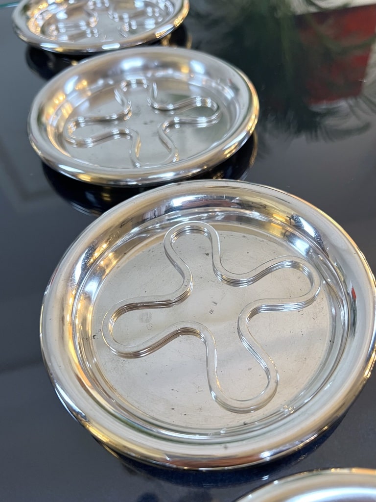 paire-dessous-de-bouteilles-anciens-metal-blanc-accessoire-de-table-brocante-vintage-antiquaire-france
