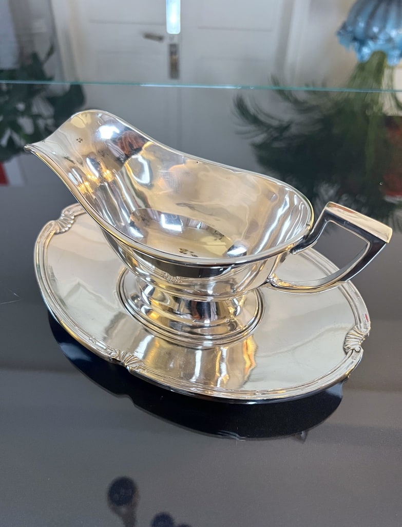 sauciere-a-plateau-ancienne-en-metal-argente-accessoires-de-table-service-vaisselle-vintage-style-moderne-brocante-antiquaire