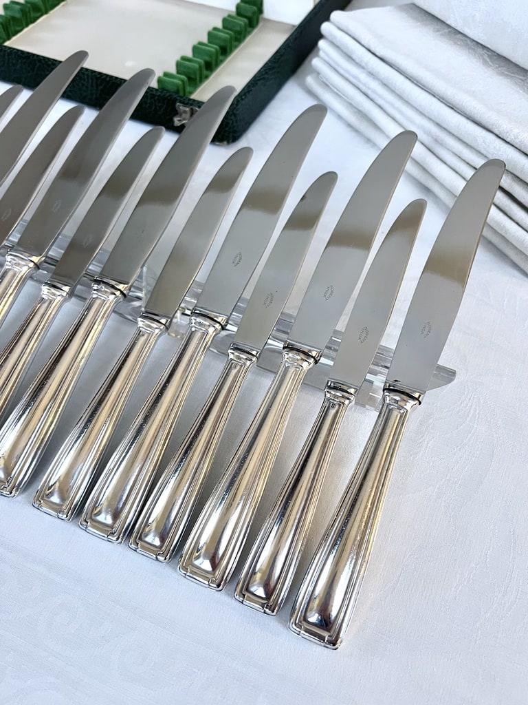 service-couteaux-art-deco-lame-inox-manche-metal-argente-frionnet-entremets-vaisselle-vintage-brocante-antiquites