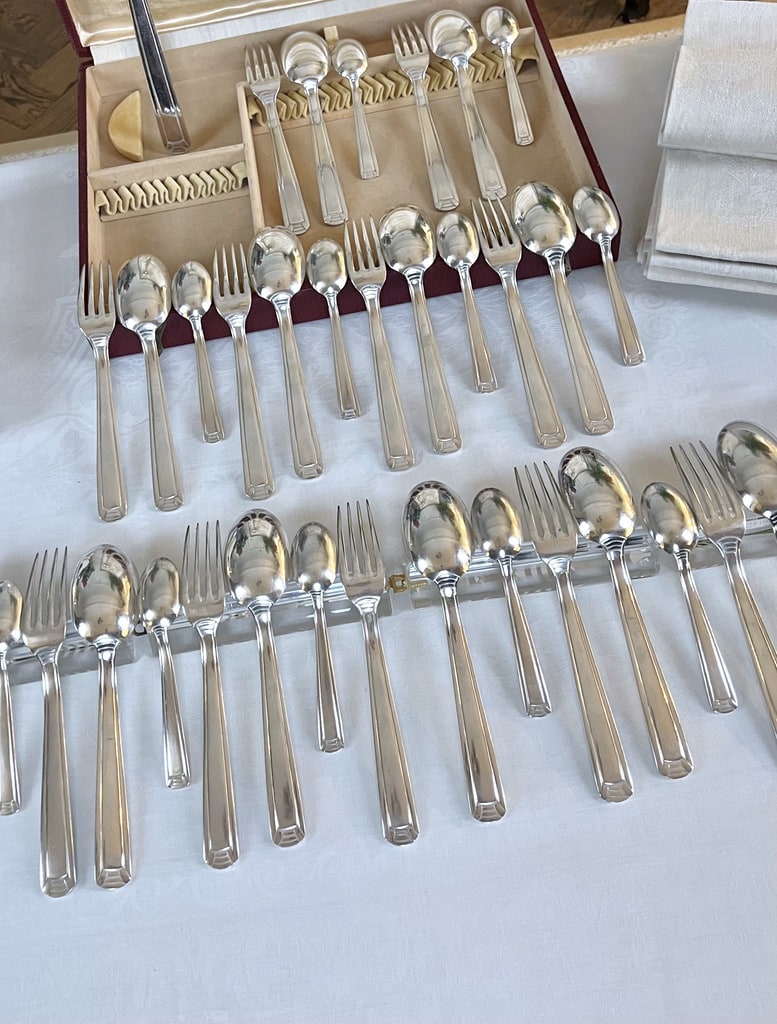 menagere-ancienne-art-deco-metal-argente-couverts-modernes-boite-coffret-ecrin-art-de-la-table-francais-brocante-antiquaire