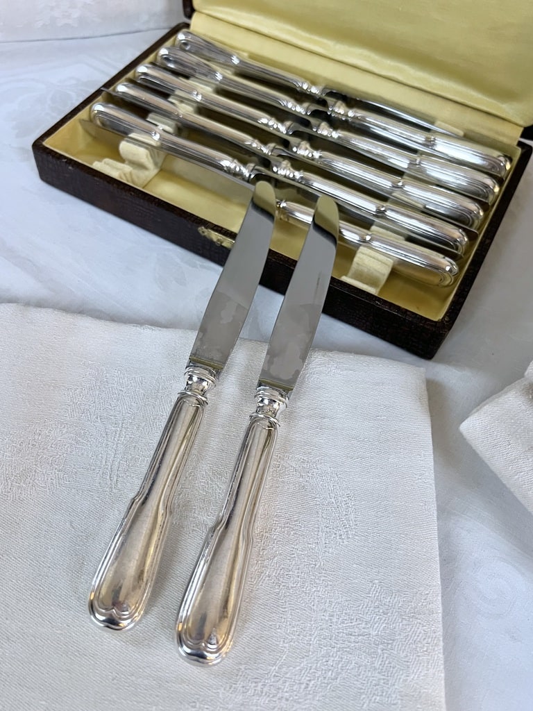 coffret-couteaux-entremets-modele-filets-argenterie-ancienne-antiquaire-brocante-art-de-la-table