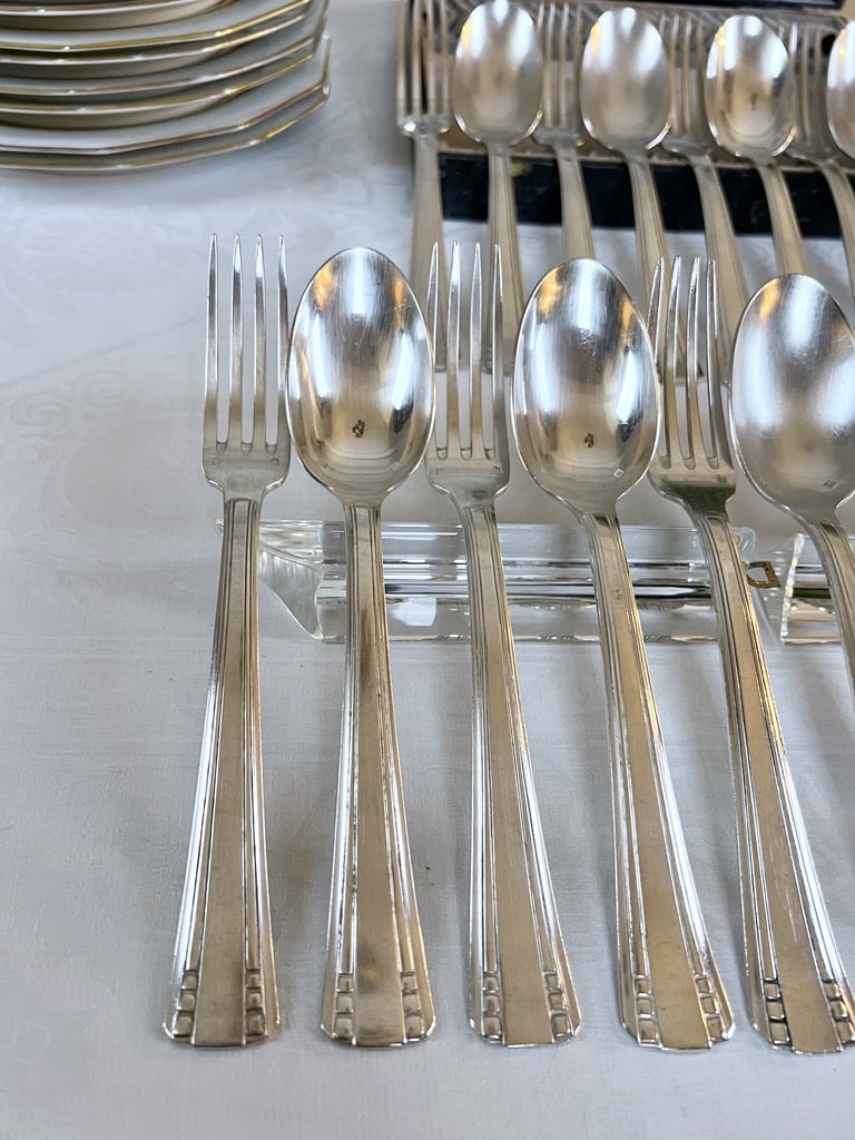 couverts-metal-blanc-roux-marquiand-menagere-ancienne-brocante-vintage-vaisselle-orfevre