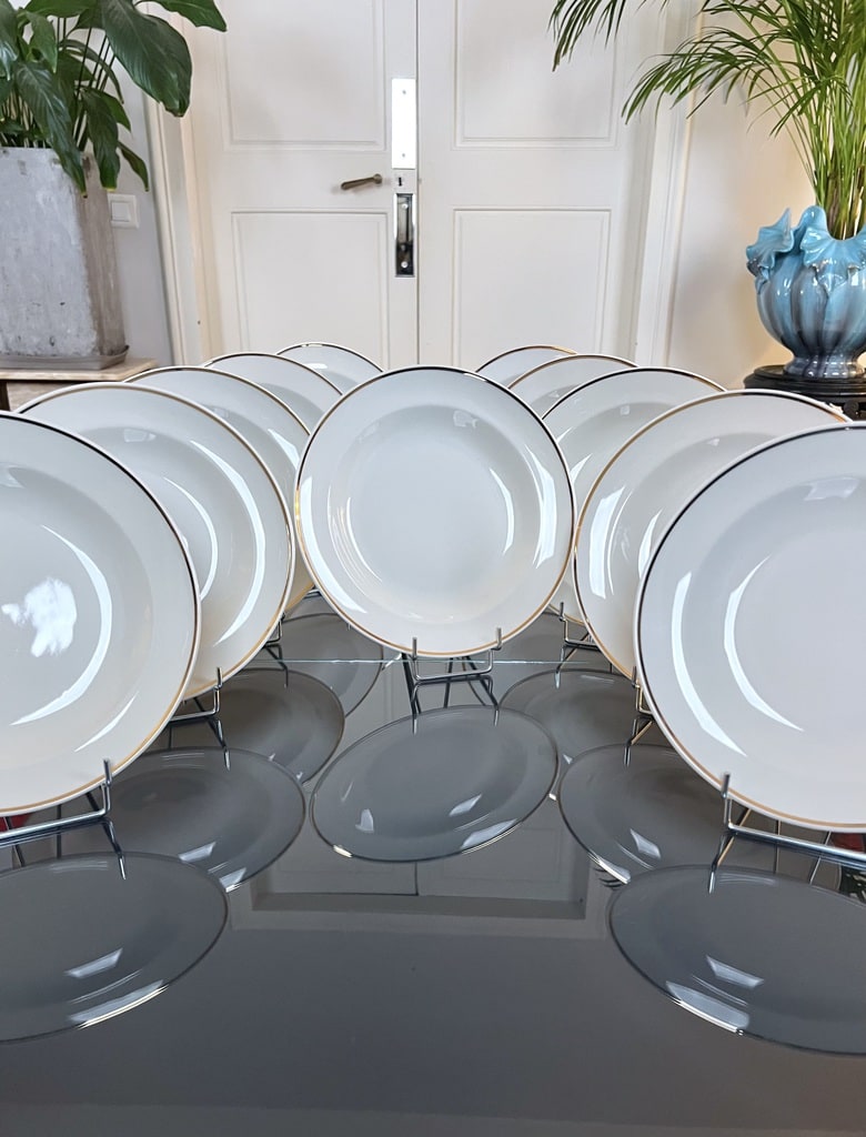 assiettes-a-potage-porcelaine-allemande-bareuther-vaisselle-vintage-ivoire-filet-or-brocante-antiquaire