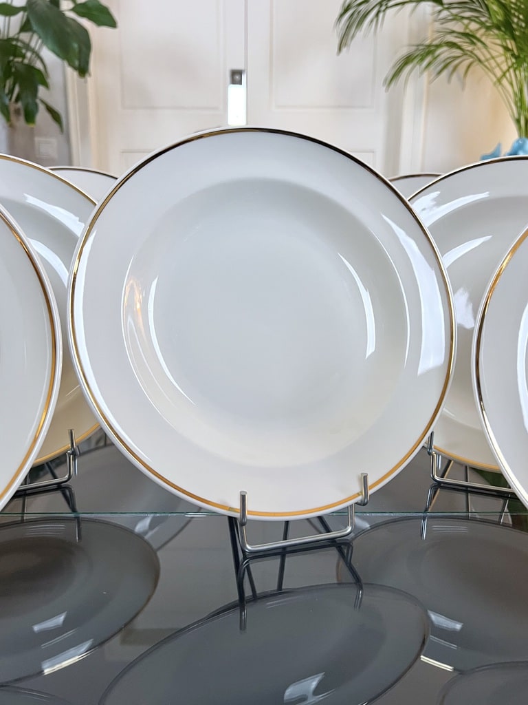 assiettes-creuses-potage-porcelaine-creme-ivoire-filet-or-style-art-deco-vaisselle-moderne-antiquaire-brocante-vintage