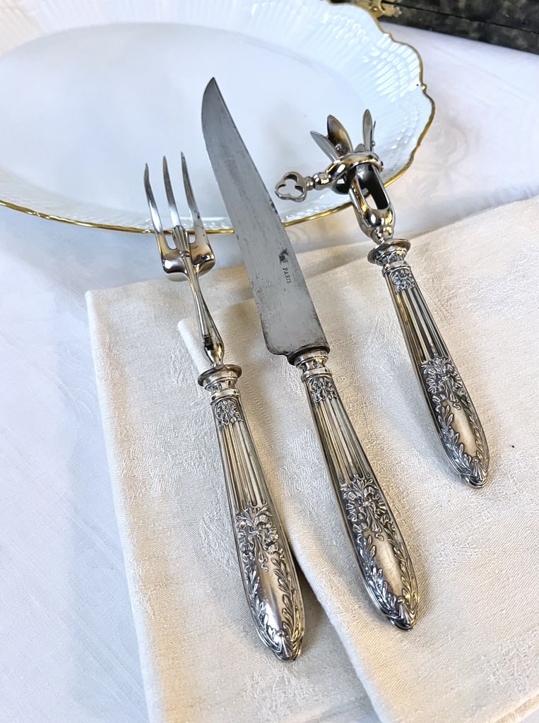 couverts-de-service-en-argent-fourre-1er-titre-fourchette-couteau-gigot-style-louis-xvi-antiquaire-brocante-art-de-la-table