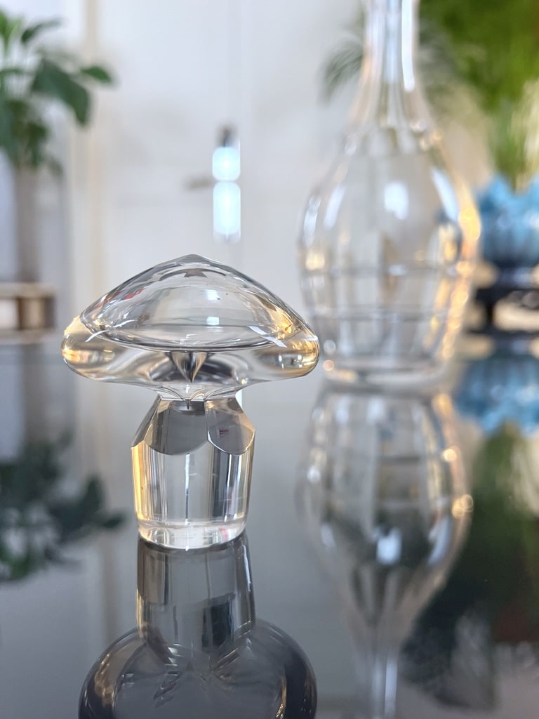 bouchon-de-carafe-ancienne-art-de-la-table-brocante-antiquaire-vaisselle-moderne
