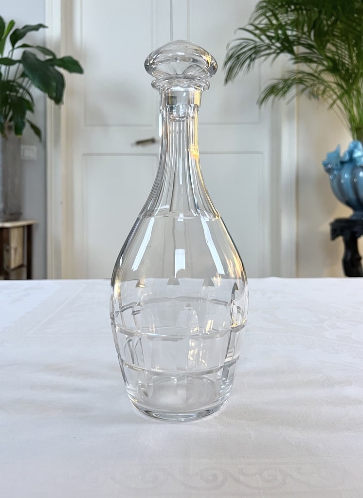 carafe de table en verre vaisselle ancienne style moderne brocante vintage verrerie antiquaire