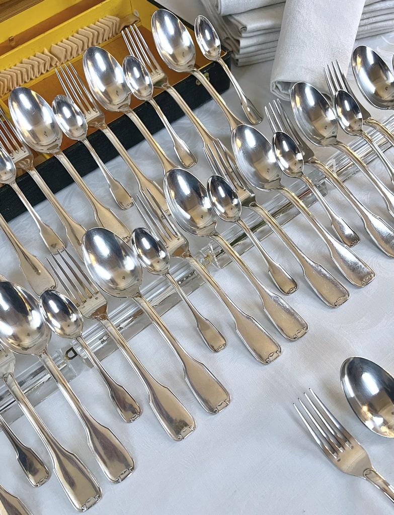 menagere-art-deco-style-moderne-1940-metal-argente-fourchette-cuilleres-louche-coffret-ecrin-rangement-antiquaire-brocante-art-de-la-table