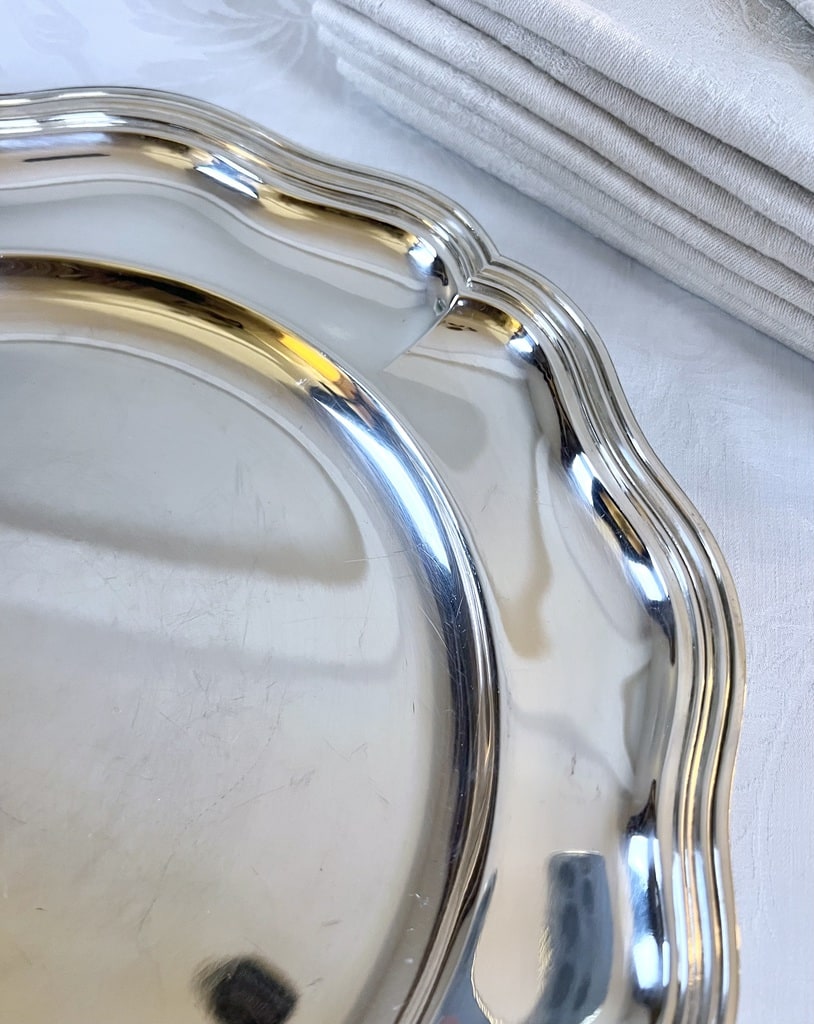 plat-de-service-en-maillechort-argenterie-ancienne-vaisselle-vintage-style-classique-brocante-antiquaire