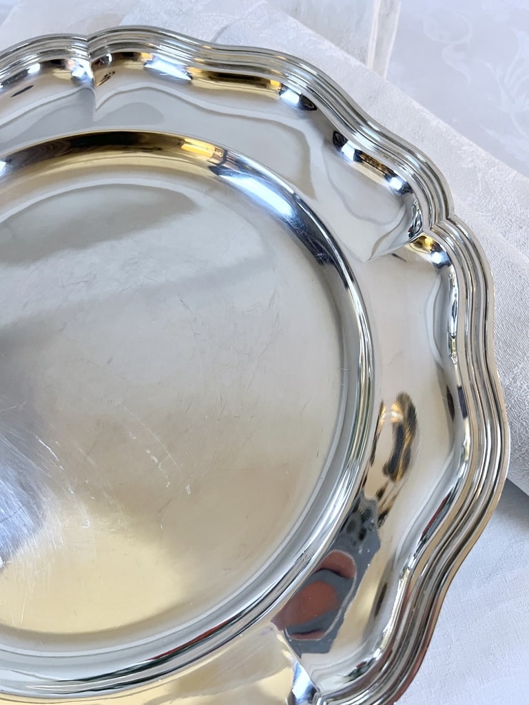 plat-de-presentation-argenterie-ancienne-maillechort-service-de-table-pieces-de-forme-style-classique-brocante-antiquaire-vaisselle