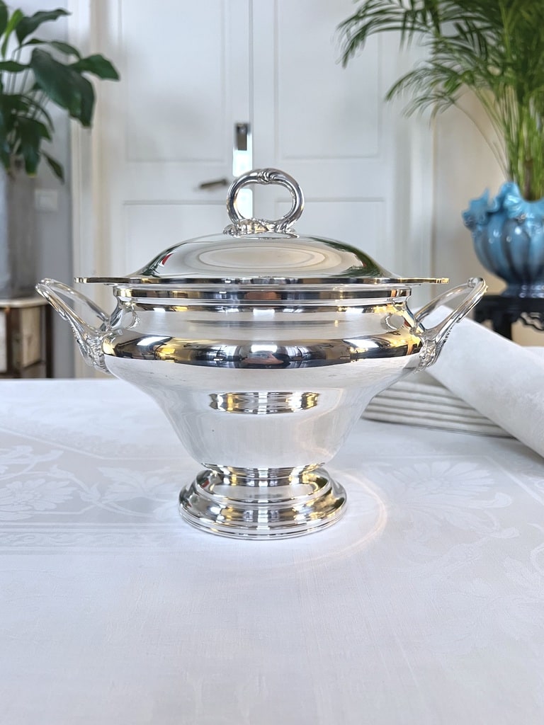 soupiere-argenterie-ancienne-presentation-piece-de-forme-en-maillechort-brocante-antiquaire