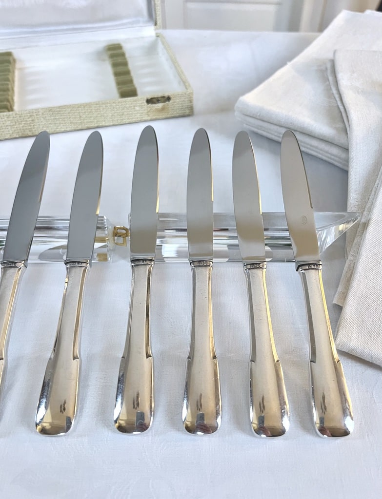 service-de-couteaux-entremets-en-metal-argente-et-inox-couverts-moderne-style-vintage-brocante-antiquaire-vaisselle-francaise