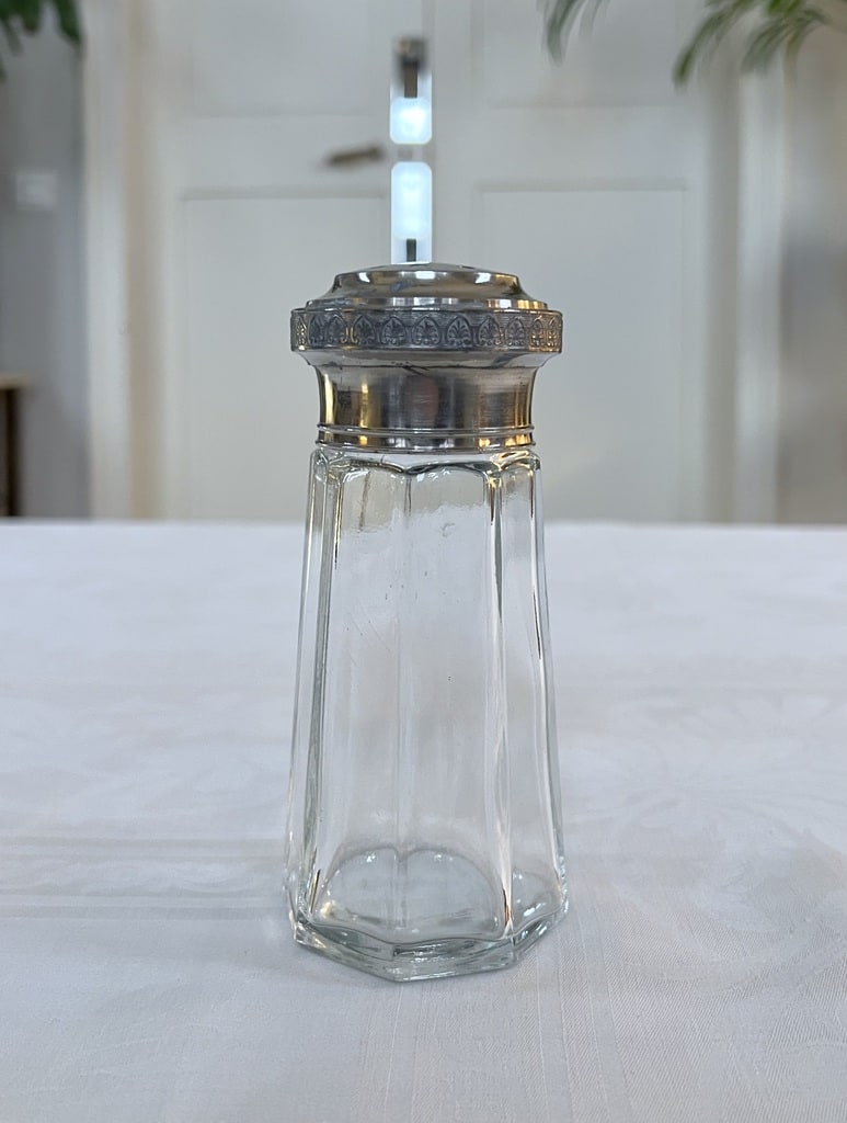 sucrier-ancien-saupoudreuse-a-sucre-en-verre-souffle-bouchon-regule-argente-decor-style-empire-accessoire-de-table-vaisselle-ancienne-antiquites-brocante