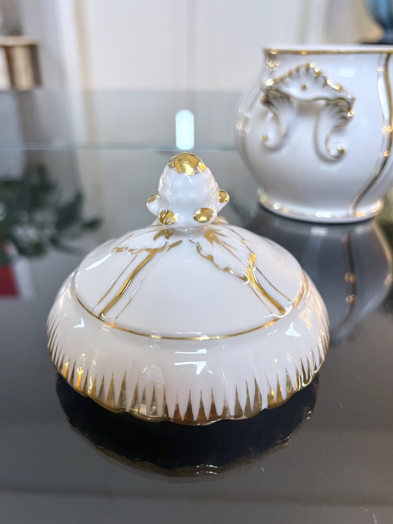 sucrier-en-porcelaine-couvercle-fretel-decor-or-fin-the-cafe-service-ancien-brocante-vaisselle-19e-siecle