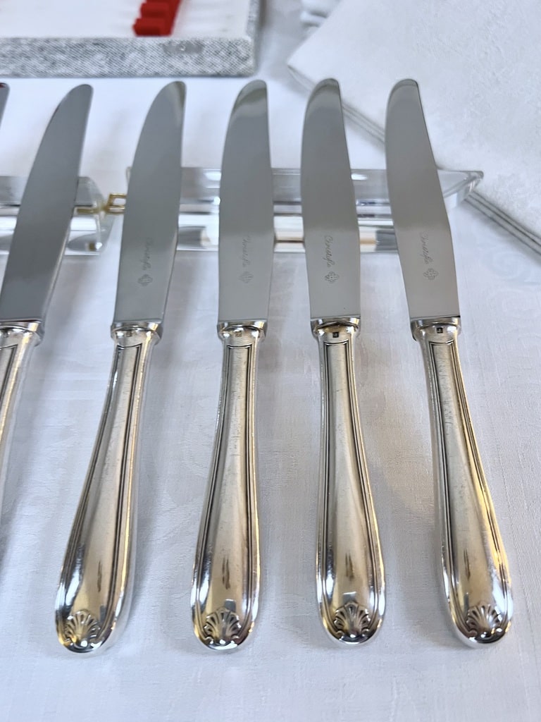 couteaux-vintage-metal-argente-christofle-menagere-coffret-lames-inox-art-de-la-table-antiquaire-brocante
