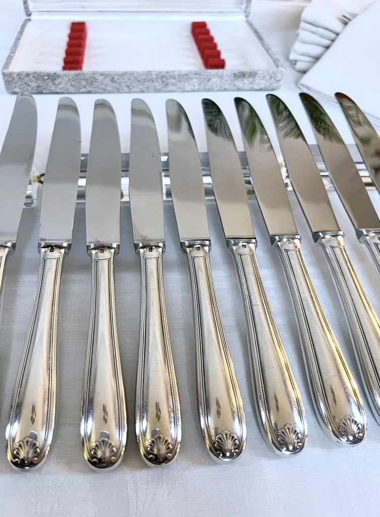 couteaux-anciens-style-classique-francais-christofle-metal-argente-et-inox-brocante-vintage-antiquaire