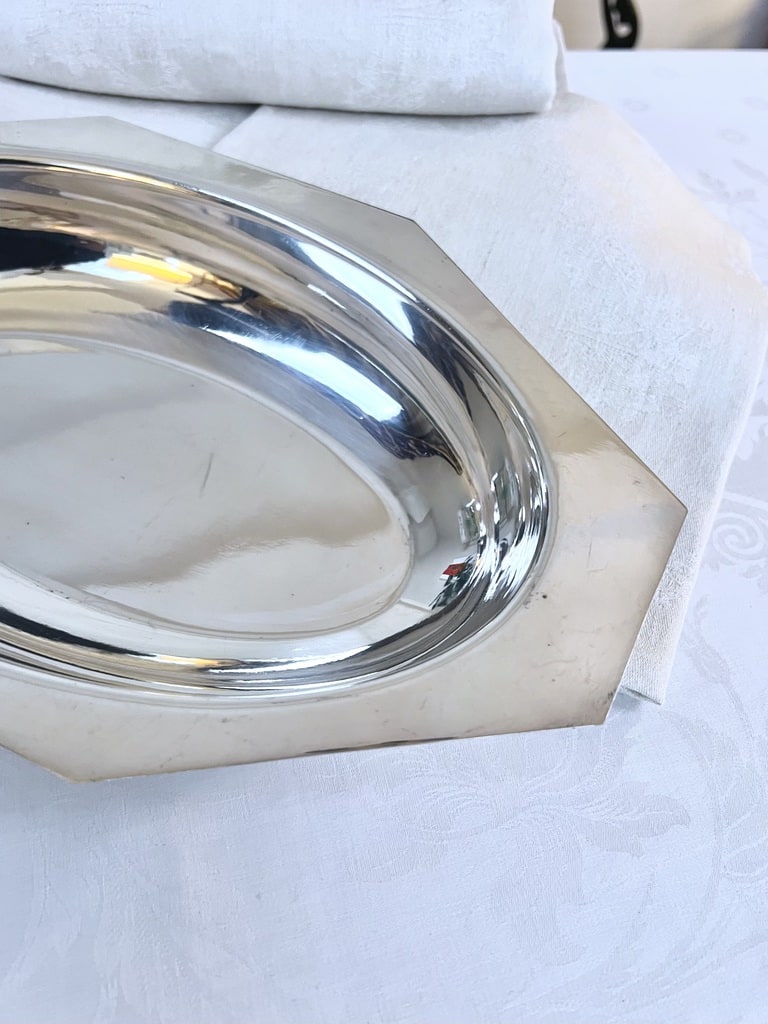 corbeille-a-pain-ancienne-metal-argente-style-art-deco-pans-coupes-art-de-la-table-vintage-brocante-antiquites